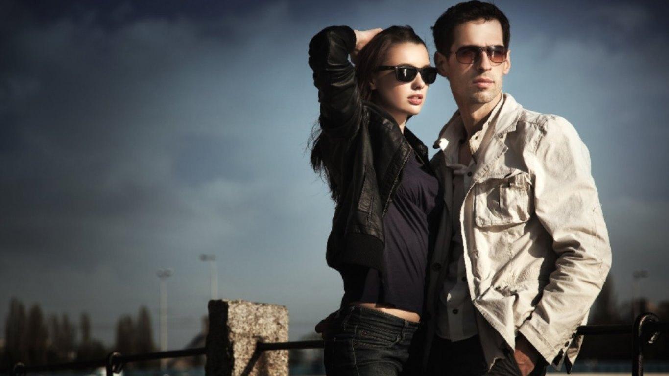 HOW TO TALK TO GIRLS